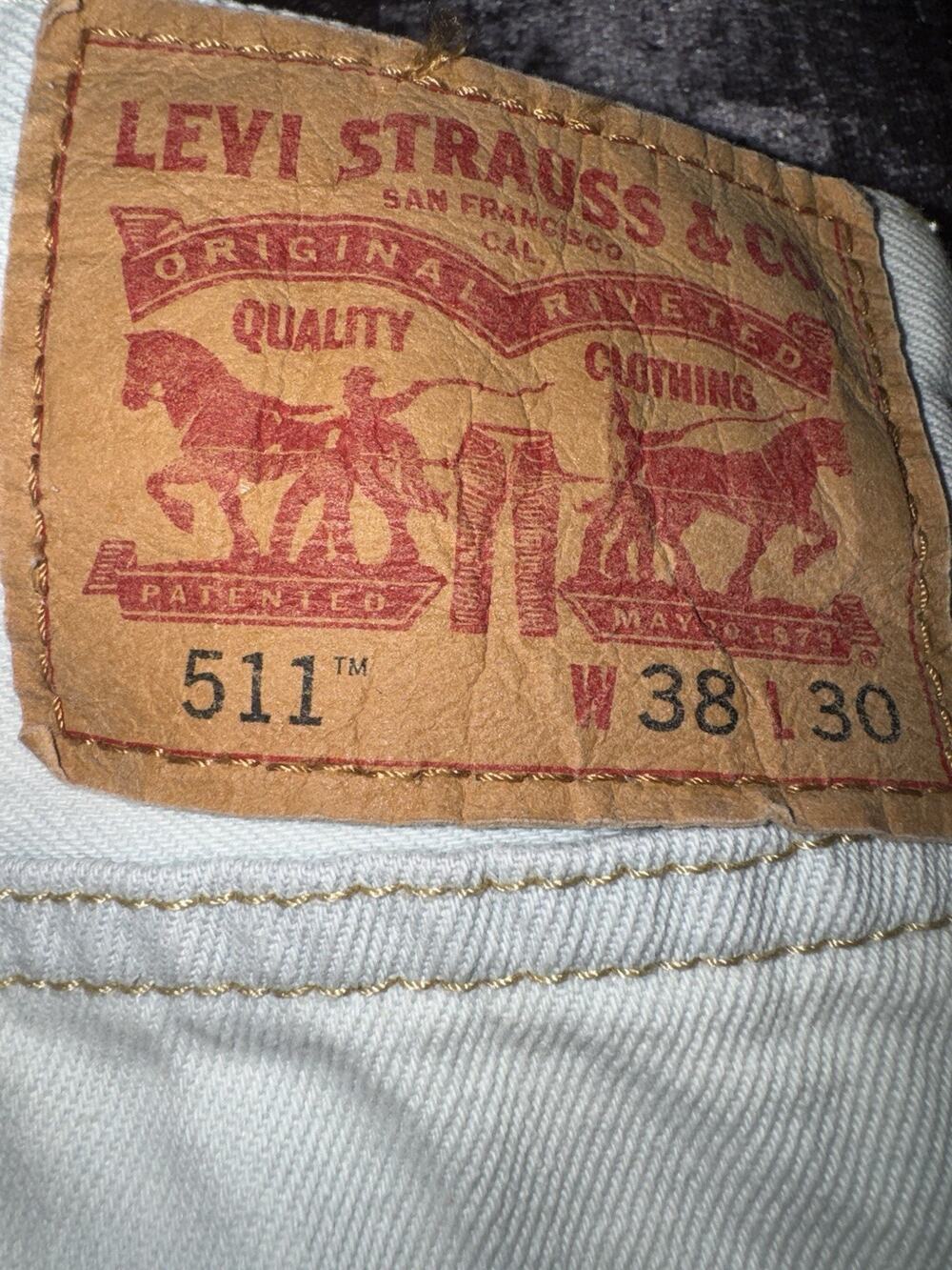 Levi’s 511 Slim Fit Jeans 38x30 Light Wash Distressed NWOT Men’s